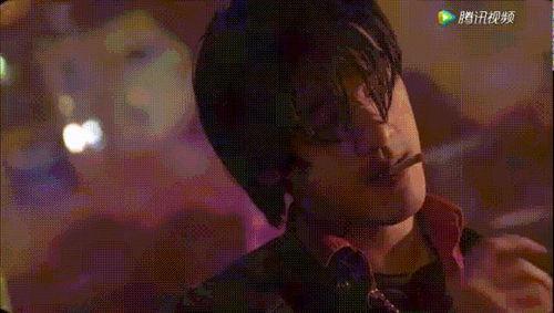 国产大叔最新视频,温情演绎人生百态，笑中带泪诠释岁月沧桑