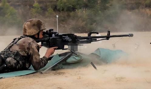 国产重机枪射击视频,震撼弹幕展现我国军工实力