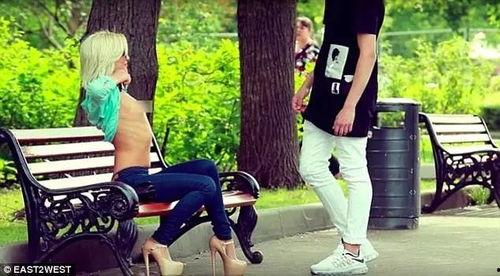 脚奴国产喝尿视频,道德沦丧还是另类文化？